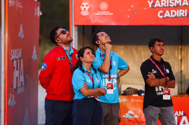 TEKNOFEST'te Büyük Çekişme: Çanakkale'deki Savaşan İHA Yarışması 10. Gününde