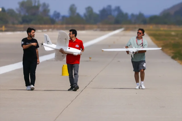 TEKNOFEST'te Büyük Çekişme: Çanakkale'deki Savaşan İHA Yarışması 10. Gününde