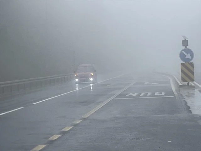 Bolu Dağı'nda Şiddetli Sağanak ve Sis Uyarısı: Sürücüler Dikkat