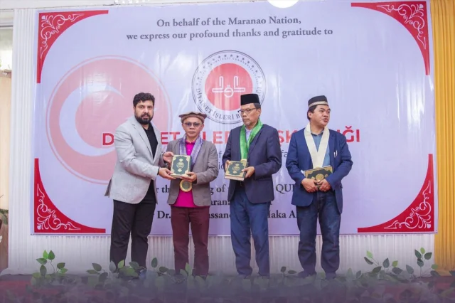 Tarihi Bir Bağ Yeniden Canlanıyor: Sultan Abdülhamid'in Kur'an-ı Kerim'i Filipinler'e Ulaştı