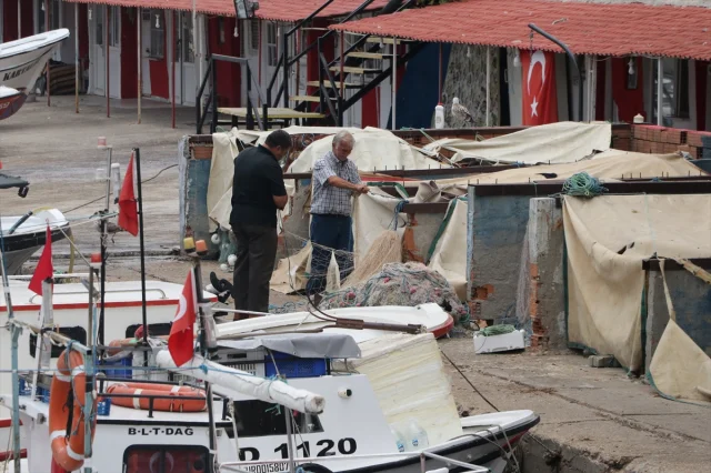 Marmara'nın Sert Poyrazı Ulaşımı Felç Etti