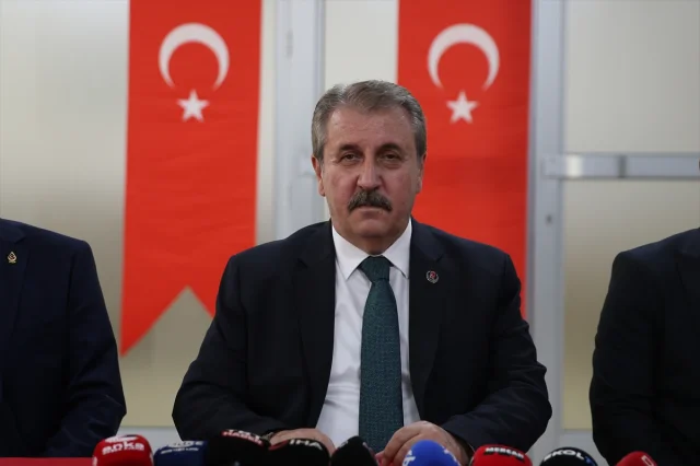 Mustafa Destici'nin İddialı Açıklamaları ve Deprem Bölgesind...