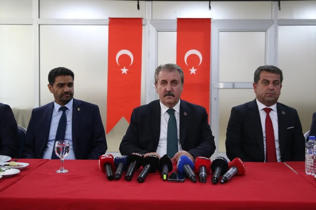 Mustafa Destici'nin İddialı Açıklamaları ve Deprem Bölgesindeki Çalışmalar