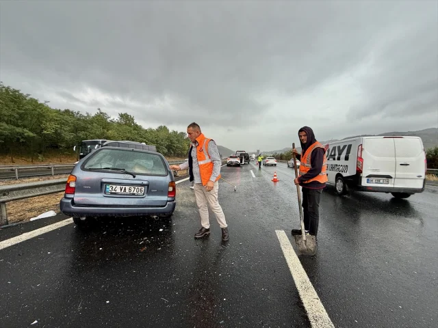 Düzce'deki Zincirleme Kazalar Yol Güvenliğini Sorgulatıyor