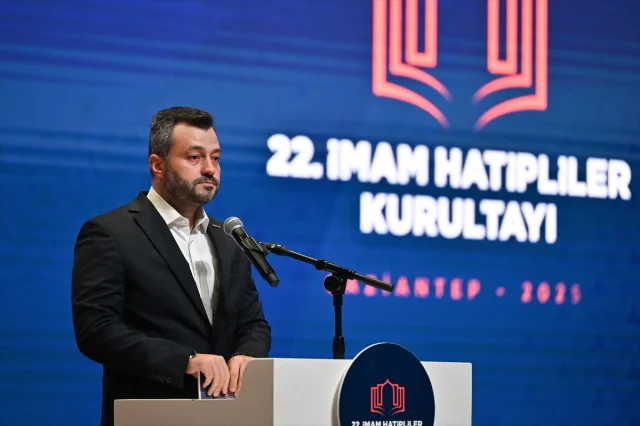 Türkiye'nin İmam Hatip Hikayesi Ne Anlatıyor? Erdoğan Gençlere Seslendi