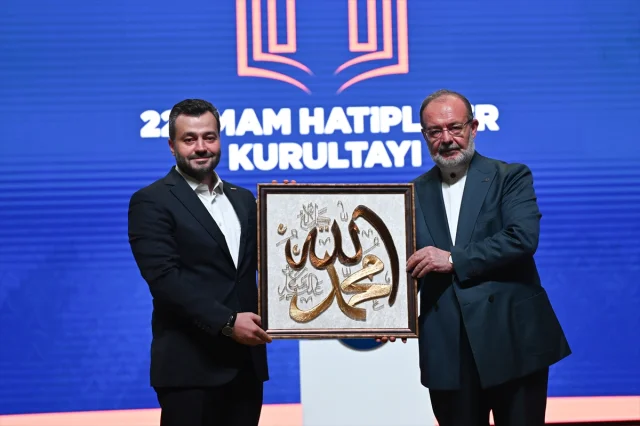 Türkiye'nin İmam Hatip Hikayesi Ne Anlatıyor? Erdoğan Gençlere Seslendi