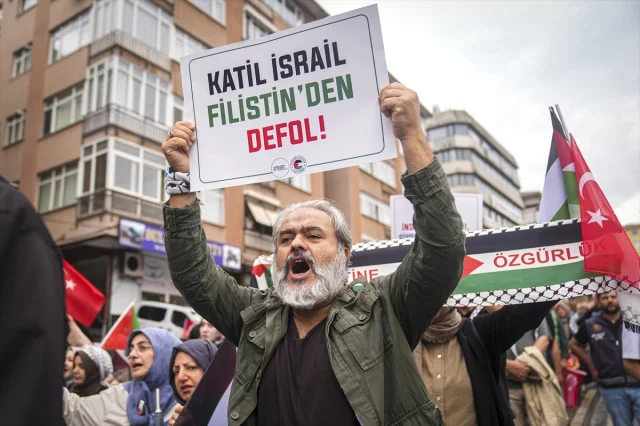 İstanbul'da Filistin İçin Büyük Destek Yürüyüşü