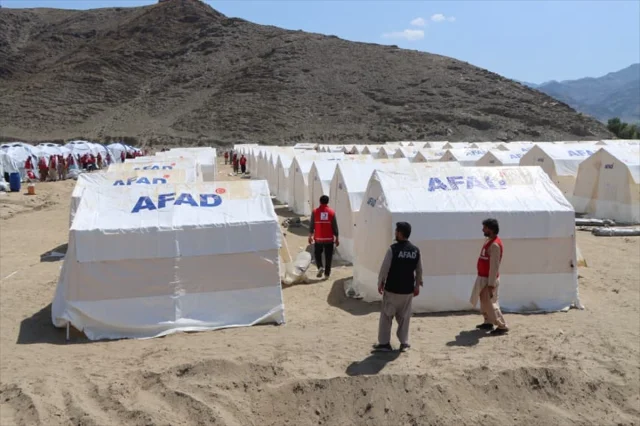 Türkiye'nin Dost Eli Afganistan'da: AFAD'dan Depremzedelere Büyük Destek