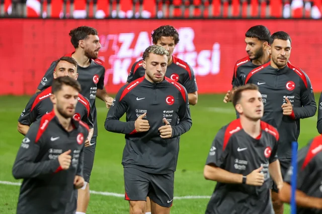 Sürprizlerle Dolu Türkiye-İspanya Maçı: Milli Takım Hazırlıklarını Tamamladı