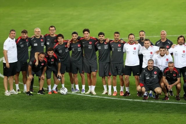 Sürprizlerle Dolu Türkiye-İspanya Maçı: Milli Takım Hazırlıklarını Tamamladı