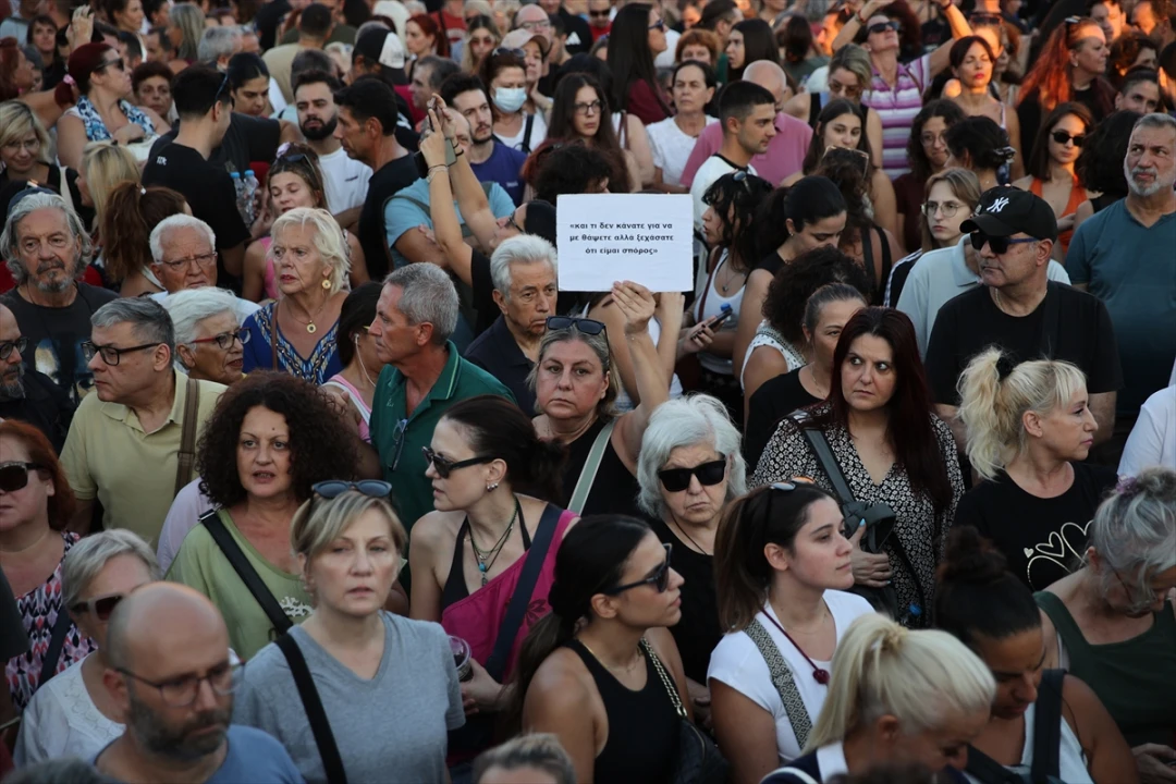 Atina'nın Kalbinde Anma Gerginliği: Tembi Faciası Unutulmuyor