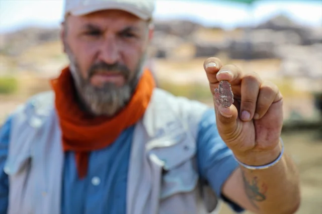 Çayönü Tepesi'nde Keşfedilen 9,500 Yıllık Yapı Arkeoloji Dünyasında Heyecan Yarattı