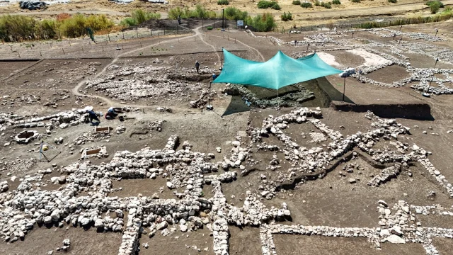 Çayönü Tepesi'nde Keşfedilen 9,500 Yıllık Yapı Arkeoloji Dünyasında Heyecan Yarattı