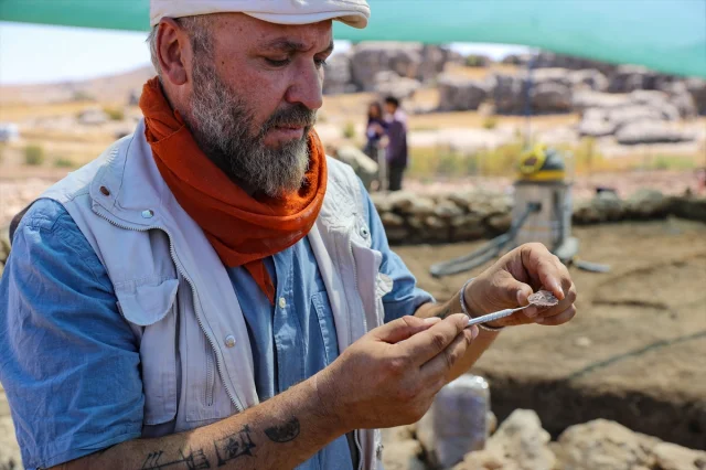 Çayönü Tepesi'nde Keşfedilen 9,500 Yıllık Yapı Arkeoloji Dünyasında Heyecan Yarattı