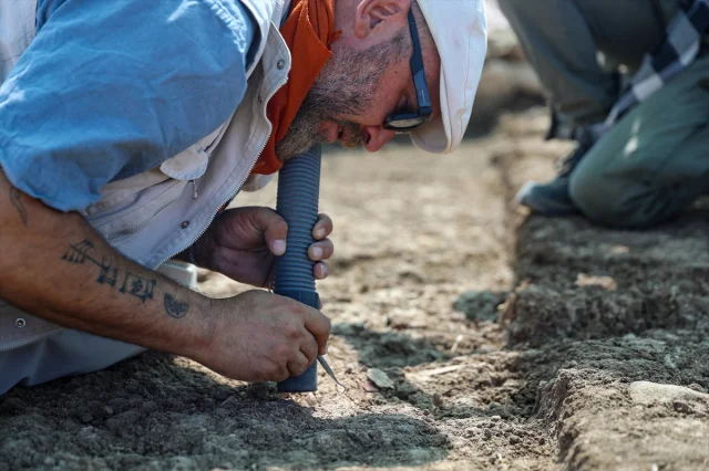 Çayönü Tepesi'nde Keşfedilen 9,500 Yıllık Yapı Arkeoloji Dünyasında Heyecan Yarattı