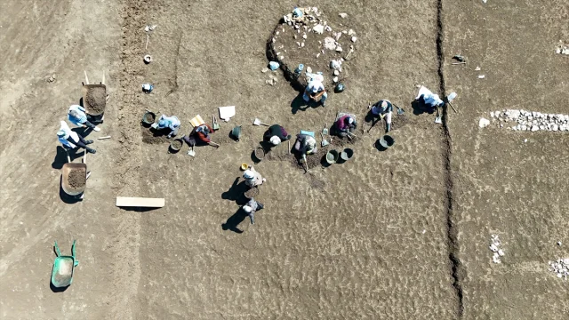 Çayönü Tepesi'nde Keşfedilen 9,500 Yıllık Yapı Arkeoloji Dünyasında Heyecan Yarattı