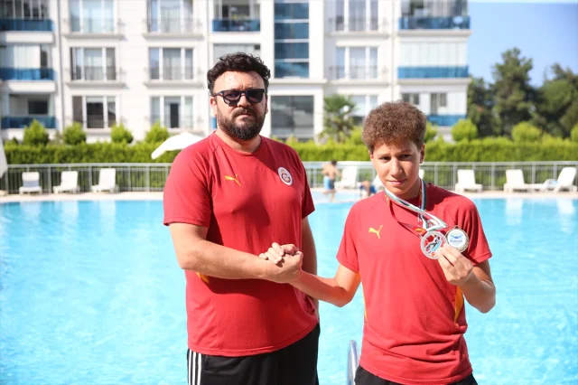 Kuzey Set Yunanistan'da Altın Madalya Peşinde