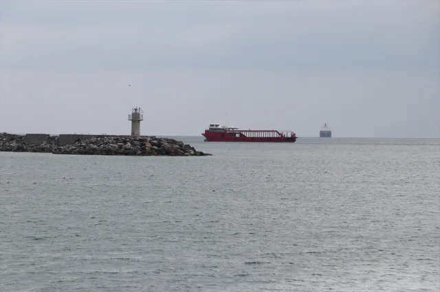 Tekirdağ'da Poyrazın Etkisi Azaldı Denizci Setleri Artık Geçilebilir