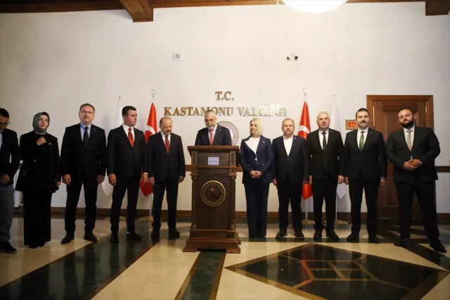 Bakan Işıkhan Kastamonu'yu Yatırımlar ve Hedeflerle Coşturdu