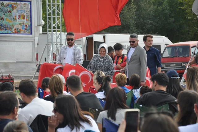 Eskişehir'de Milli Heyecan Zirve Yaptı: Dev Ekranda Müthiş F...