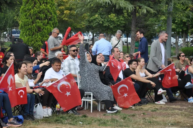 Eskişehir'de Milli Heyecan Zirve Yaptı: Dev Ekranda Müthiş Final Maçı