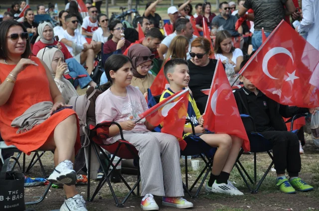 Eskişehir'de Milli Heyecan Zirve Yaptı: Dev Ekranda Müthiş Final Maçı