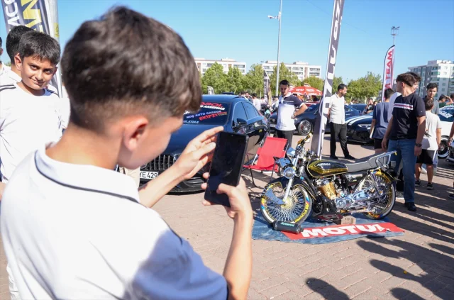 Diyarbakır'da Modifiye Araçların Renkli Dünyası: Tuning Fest 2025'e Yoğun İlgi