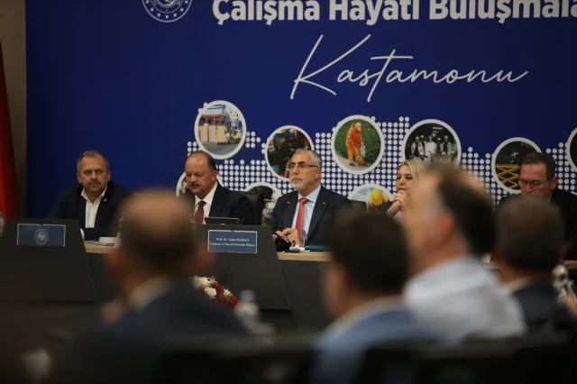 Bakan Işıkhan Kastamonu'da Umudu Yeşerten Açıklamalar Yaptı