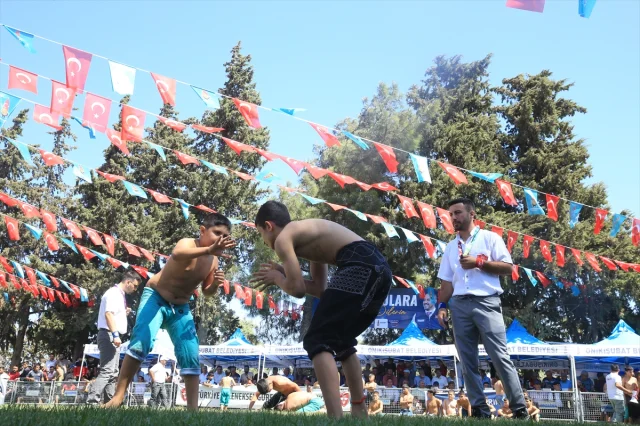 Kahramanmaraş'taki Heyecanlı Güreş Festivali İzleyicileri Büyüledi