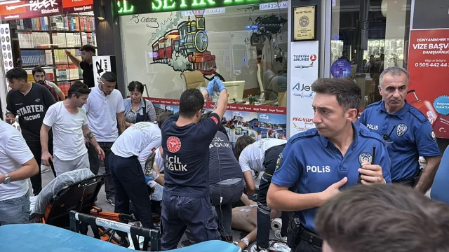 Samsun'da Bıçaklı Kavga Büyüyor: Sokaklar Karıştı