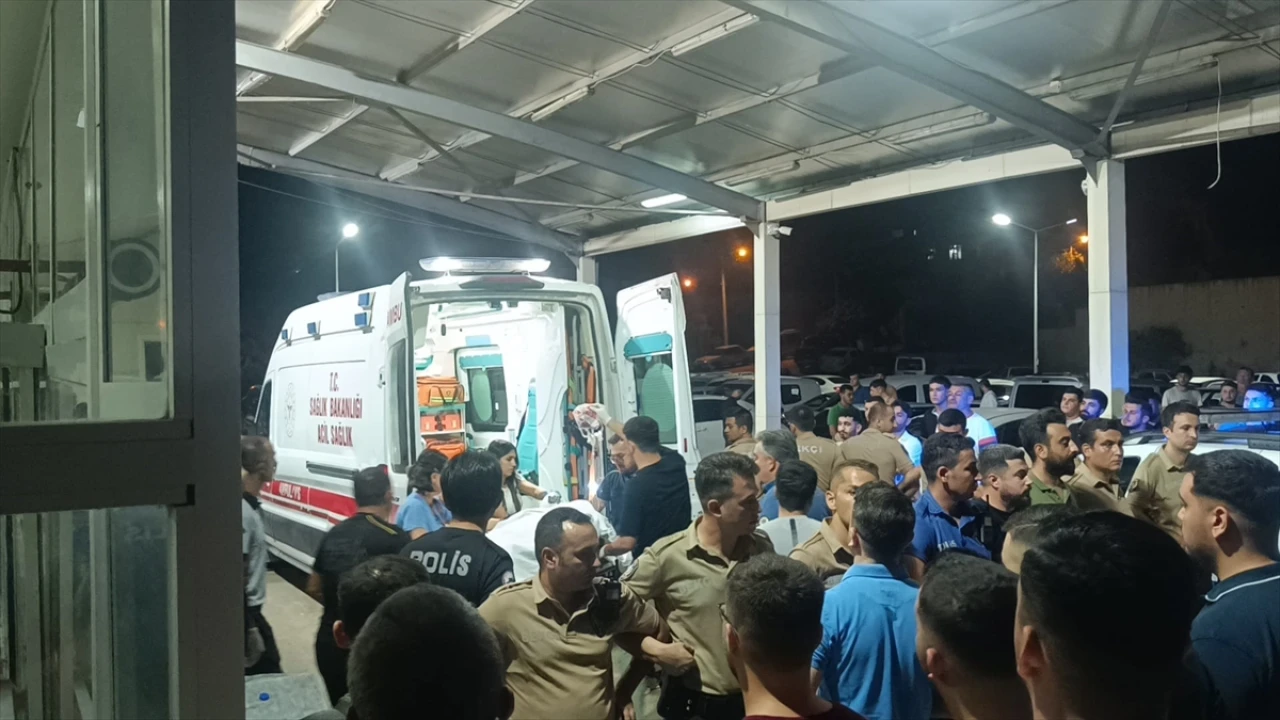 Adana'da Düğünde Silahlar Konuştu: Genç Hayatını Kaybetti