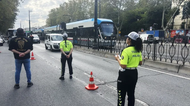 İstanbul'da Okul Çevrelerinde Neler Oluyor? Polis Denetim Ya...