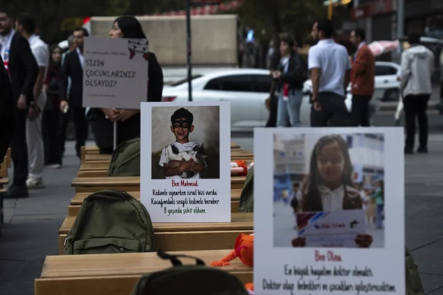 Boş Sıralar Etkinliği Gazze'deki Dramı Gözler Önüne Seriyor
