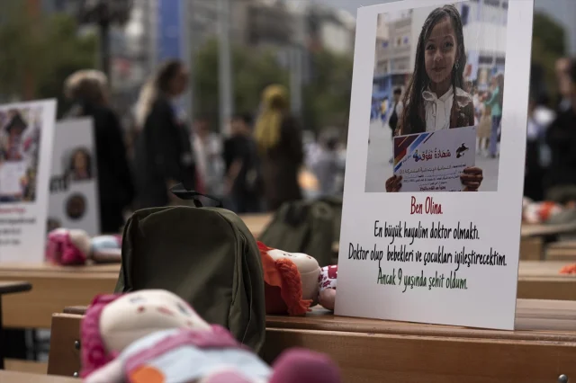 Boş Sıralar Etkinliği Gazze'deki Dramı Gözler Önüne Seriyor