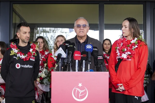 Yürekten Gelen Zafer: A Milli Kadın Voleybol Takımı Dünya İkincisi