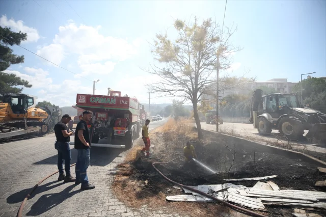 Çanakkale'de Ormanda Korkutan Yangın Son Anda Kontrol Altına Alındı