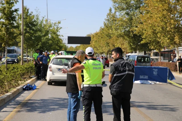 Denizli'de Üzücü Kaza: Kadın Yayaya Çarpan Otomobil Can Aldı