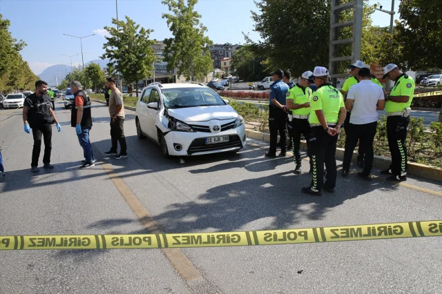 Denizli'de Üzücü Kaza: Kadın Yayaya Çarpan Otomobil Can Aldı