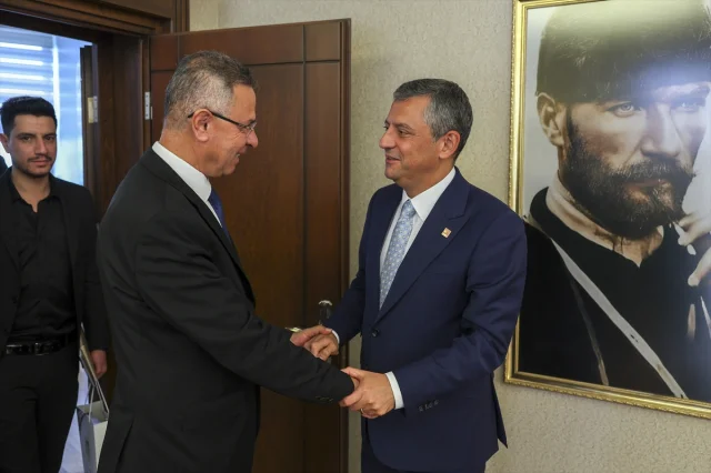 CHP Lideri Özgür Özel'den Filistin'e Önemli Ziyaret: Dostluk...