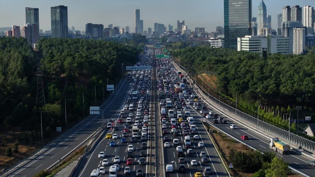 İstanbul Trafiği Kabusu: Sabah Yoğunluğu Zirve Yaptı