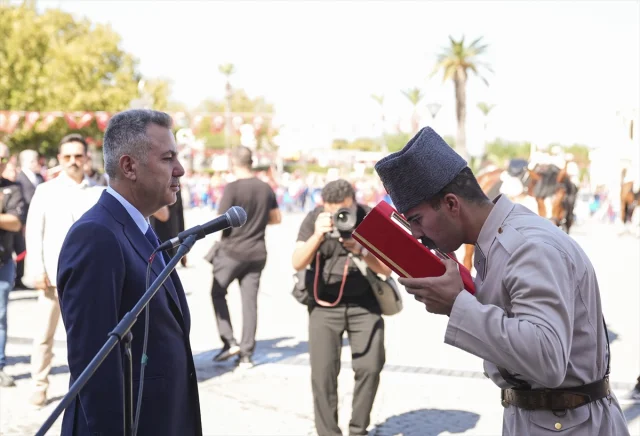 İzmir'in 103. Kurtuluş Yılı Coşkusu Sokağa Taştı