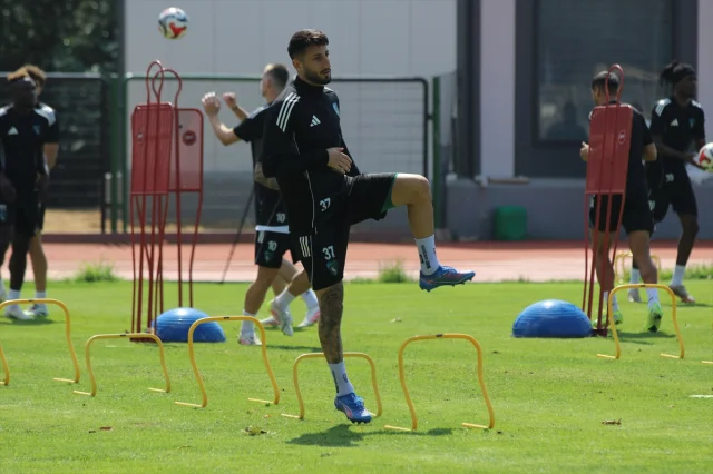 Kocaelispor ve Gaziantep FK Arasındaki Heyecan Dorukta