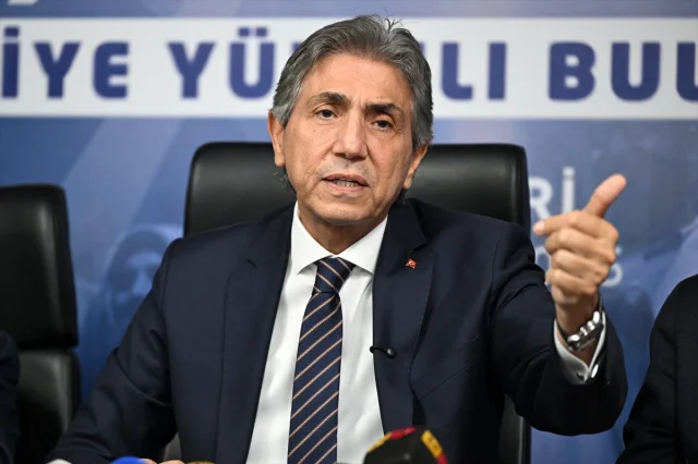 Mustafa Demir'den CHP'ye Sert Eleştiri