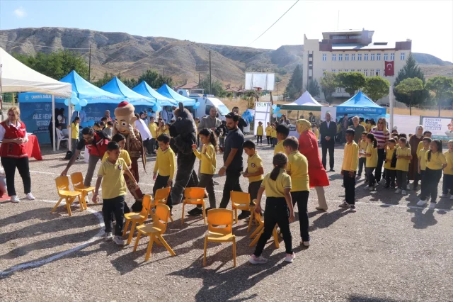 Çankırı'da Sağlık ve Eğlence Bir Arada: 'Sağlıklı Çocuk, Sağlıklı Gelecek' Etkinliği İlgi Gördü
