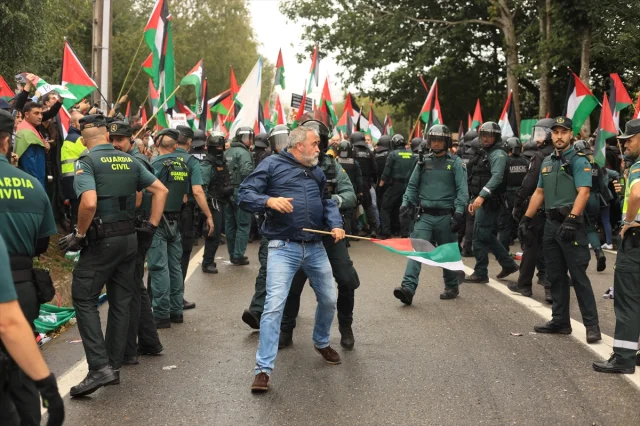 La Vuelta'da İsrail Karşıtı Protestolar Giderek Büyüyor