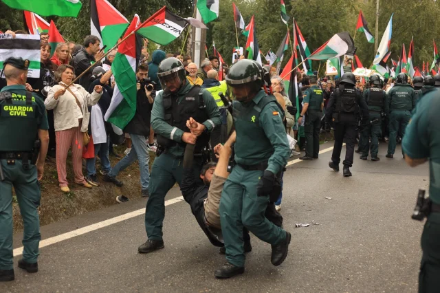 La Vuelta'da İsrail Karşıtı Protestolar Giderek Büyüyor