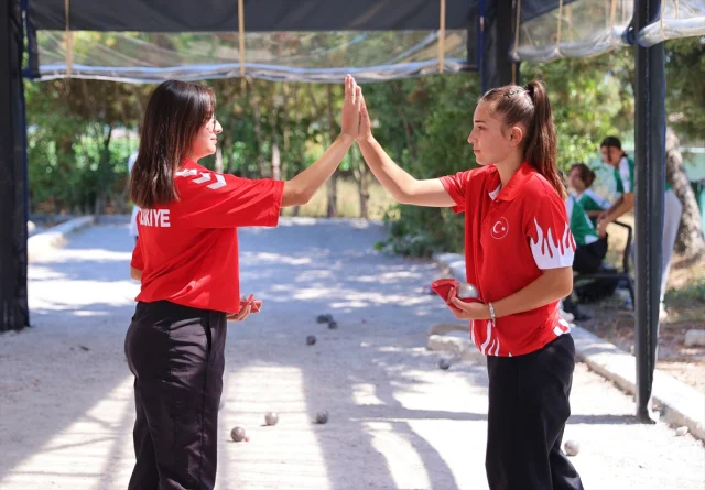 Alaçam Gençleri Dünya Arasında: Bocce Sporunun Zirvesinde