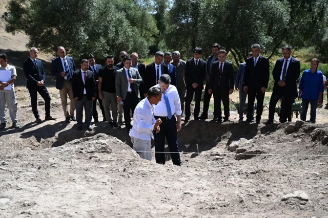 Erzurum'un Gizemli Höyüğünde Şaşırtıcı Keşifler: 5 Bin Yıl Öncesine Yolculuk