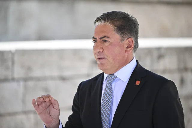 CHP'li Murat Emir'den Çarpıcı Açıklamalar: Siyasette Gizli Planlar mı Var?