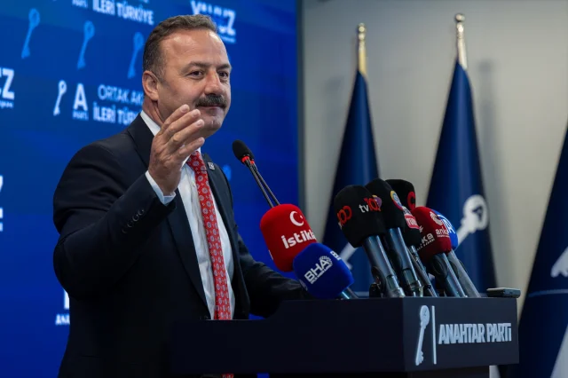 Yavuz Ağıralioğlu'ndan Kritik Uyarı: Sokaklar Kriminalleşebilir